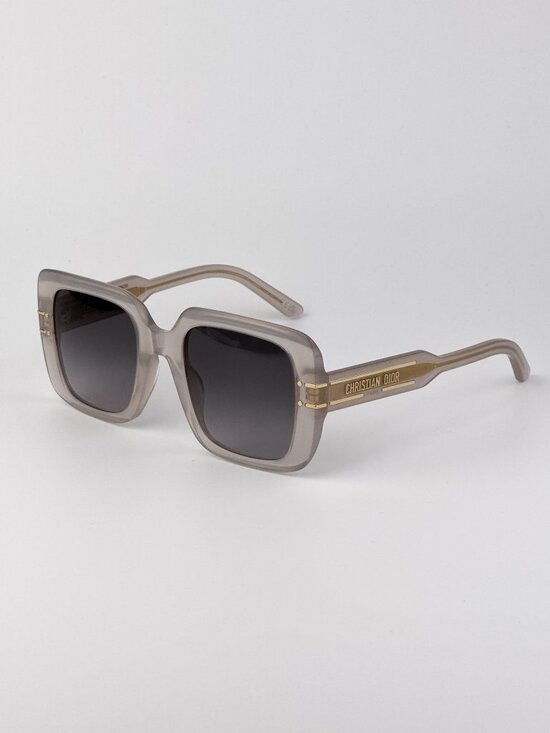 Dior DIORSIGNATURE S11I Sunglasses Beige Oversized Square Smoke Gradient 78A1 main image 5